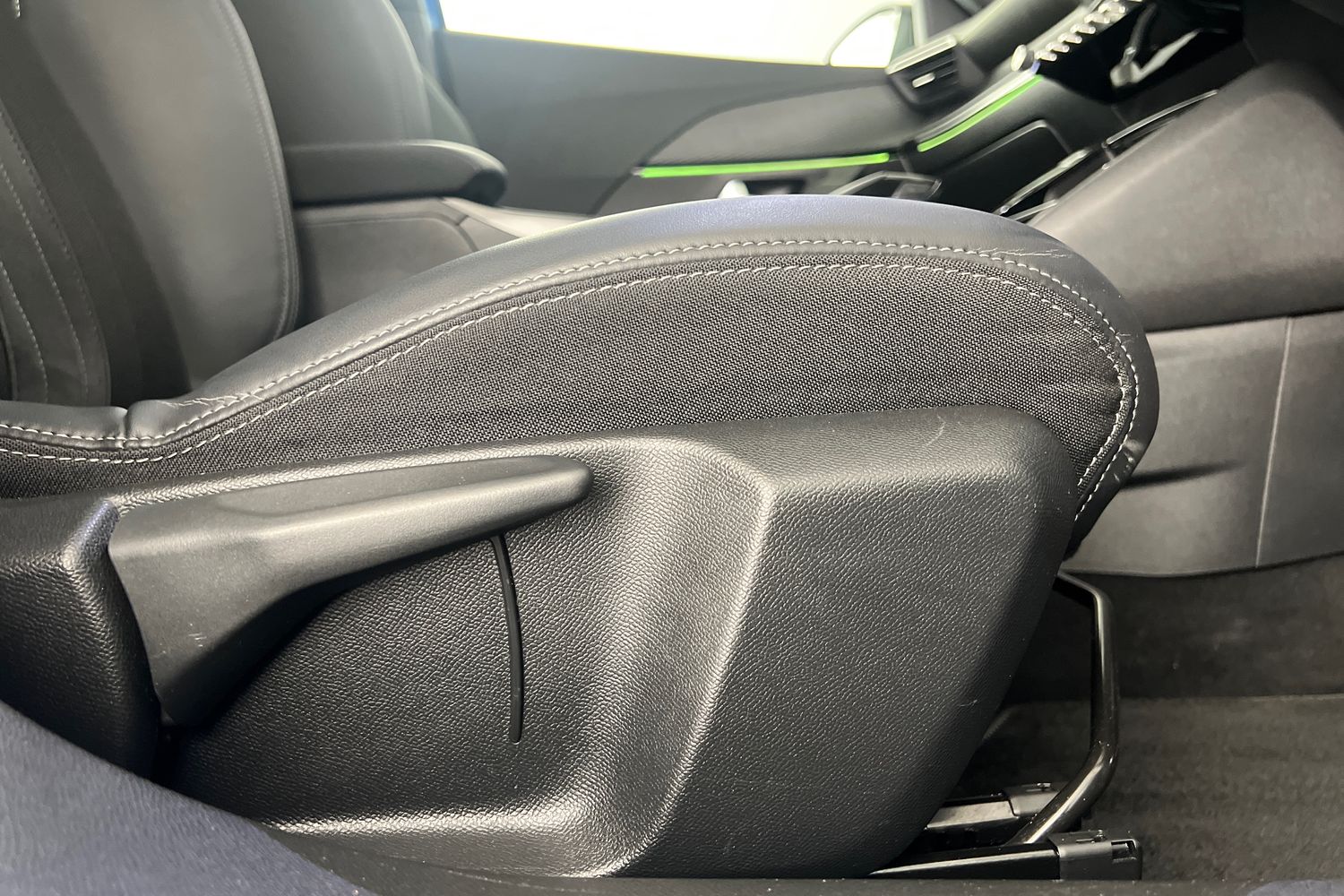 Used Peugeot 2008 2020 for sale - 77570084: Photo 29