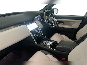 Used Land Rover Discovery Sport 2021 for sale - 76079074: Photo 2