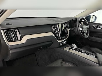 Used Volvo XC60 2022 for sale - 78995221: Photo