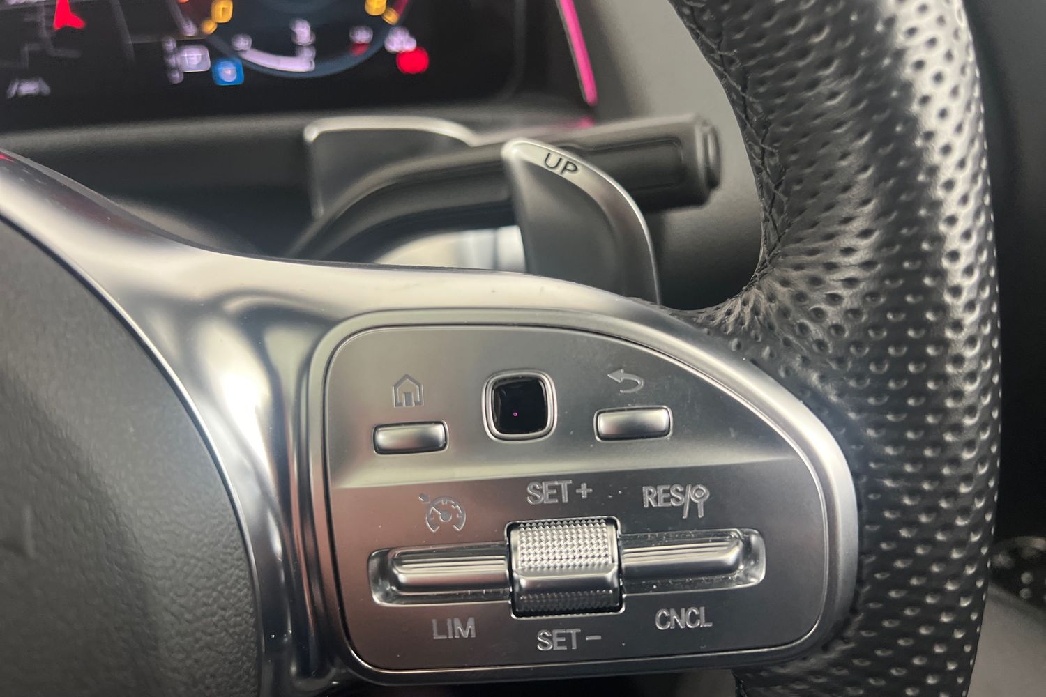 Used Mercedes-Benz GLB 2023 for sale - 77917886: Photo 12