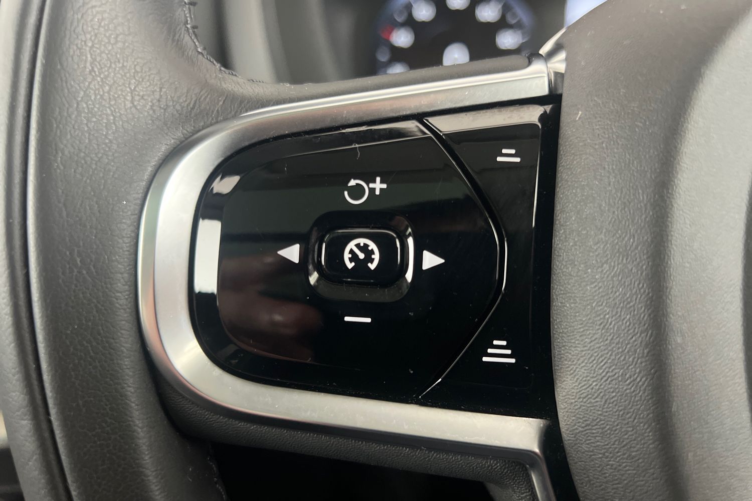 Used Volvo XC60 2021 for sale - 76161403: Photo 11