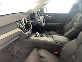 Used Volvo XC60 2021 for sale - 76161403: Photo