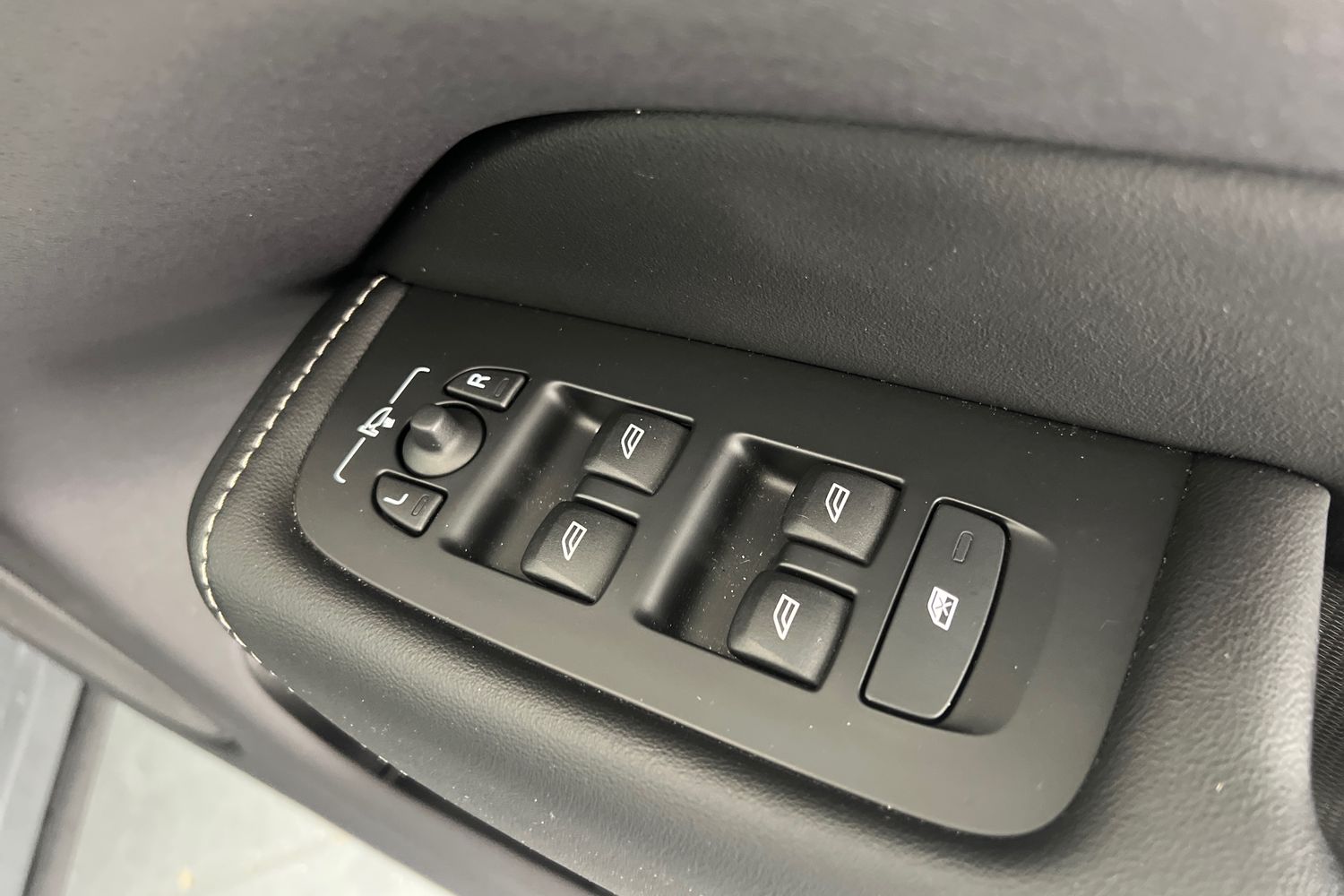 Used Volvo XC60 2021 for sale - 76161403: Photo 33