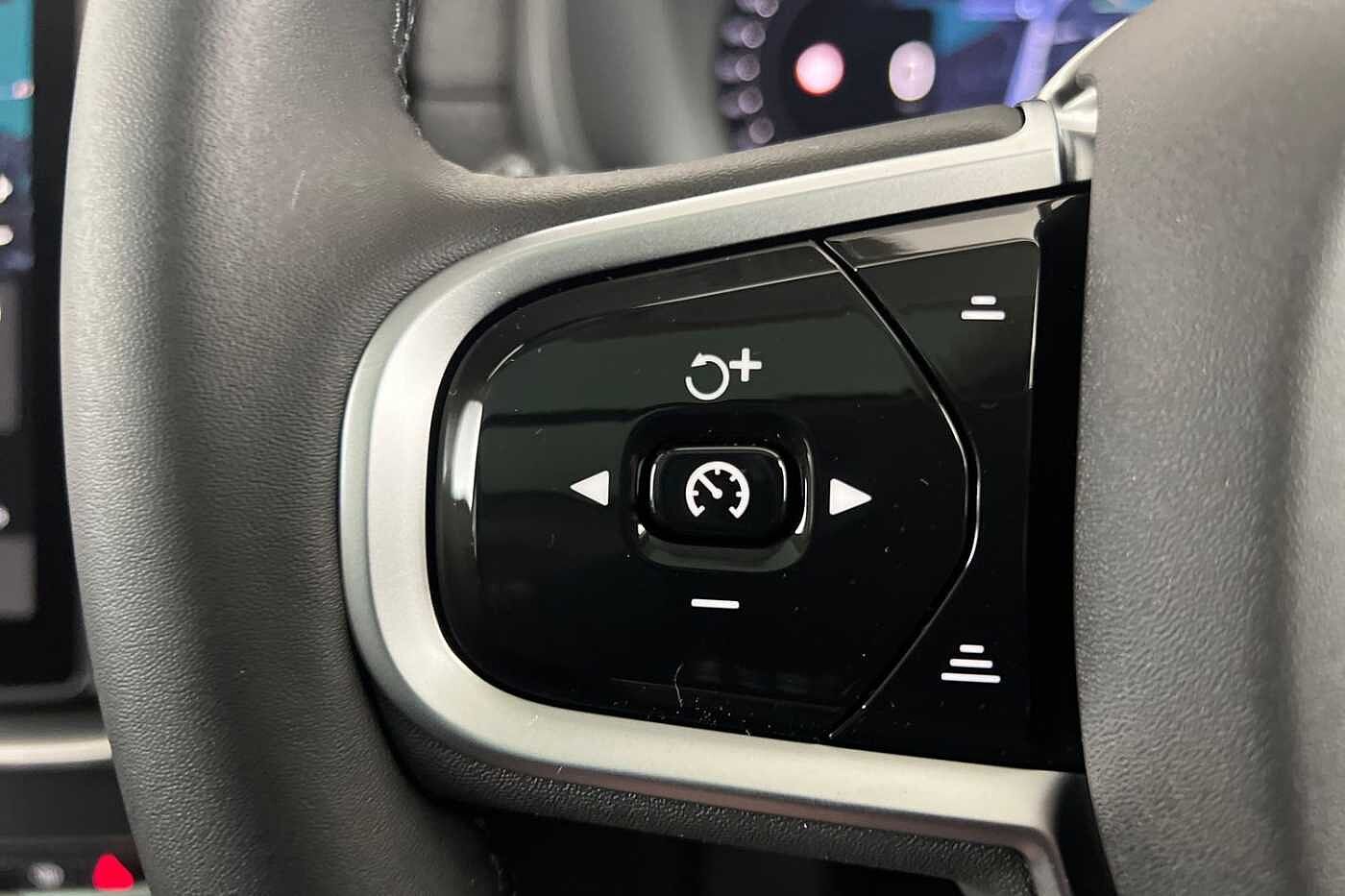 Used Volvo XC90 2025 for sale - 76796321: Photo 11