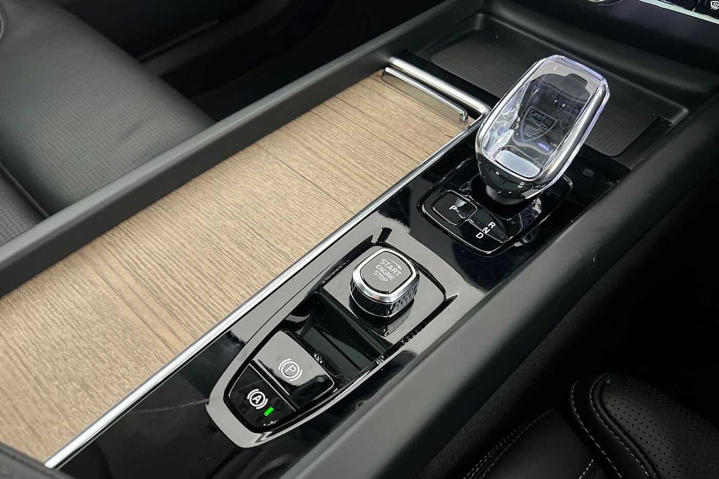 Used Volvo XC60 2025 for sale - 77380970: Photo 13