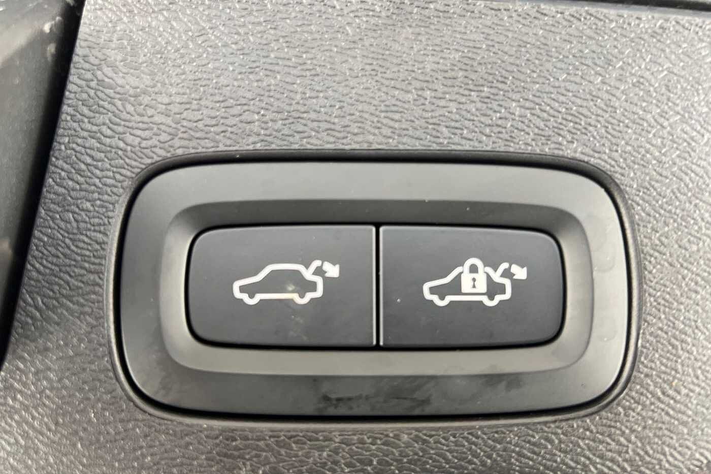 Used Volvo XC60 2025 for sale - 77380970: Photo 23