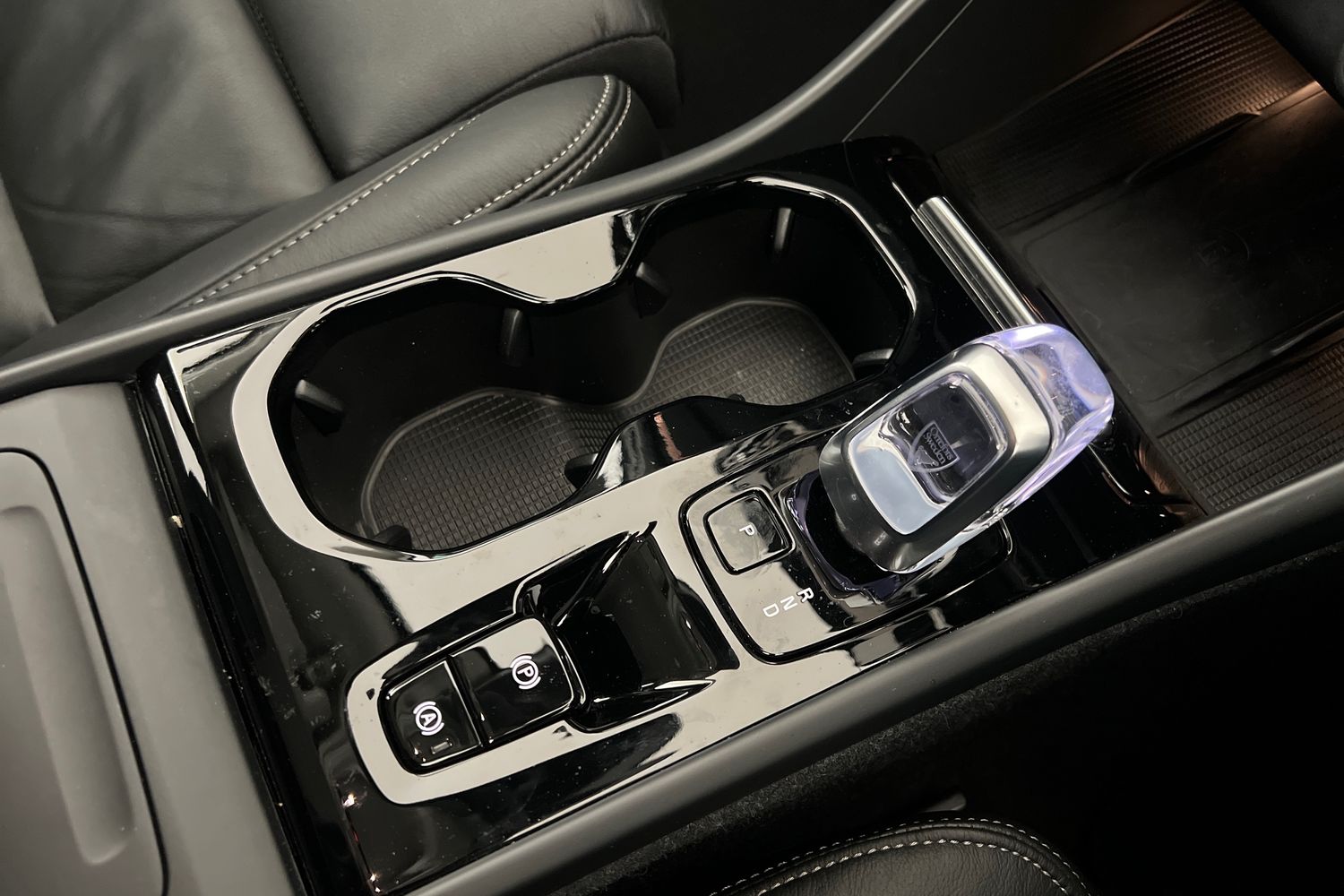 Used Volvo XC40 2023 for sale - 76221774: Photo 13