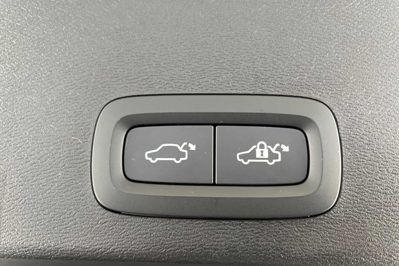 Used Volvo XC40 2023 for sale - 76221774: Photo 22