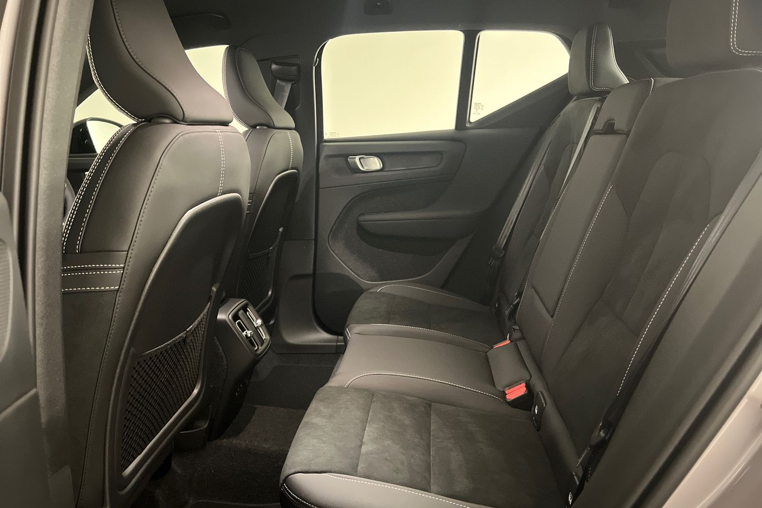 Used Volvo XC40 2025 for sale - 76614945: Photo 17