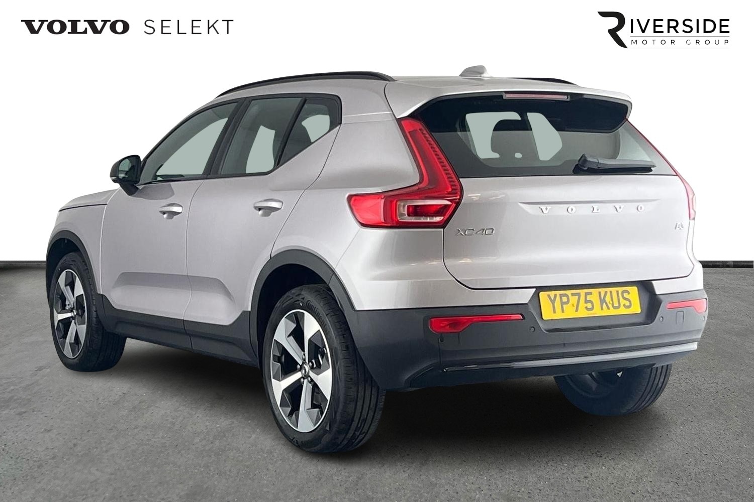 Used Volvo XC40 2025 for sale - 76614945: Photo 3