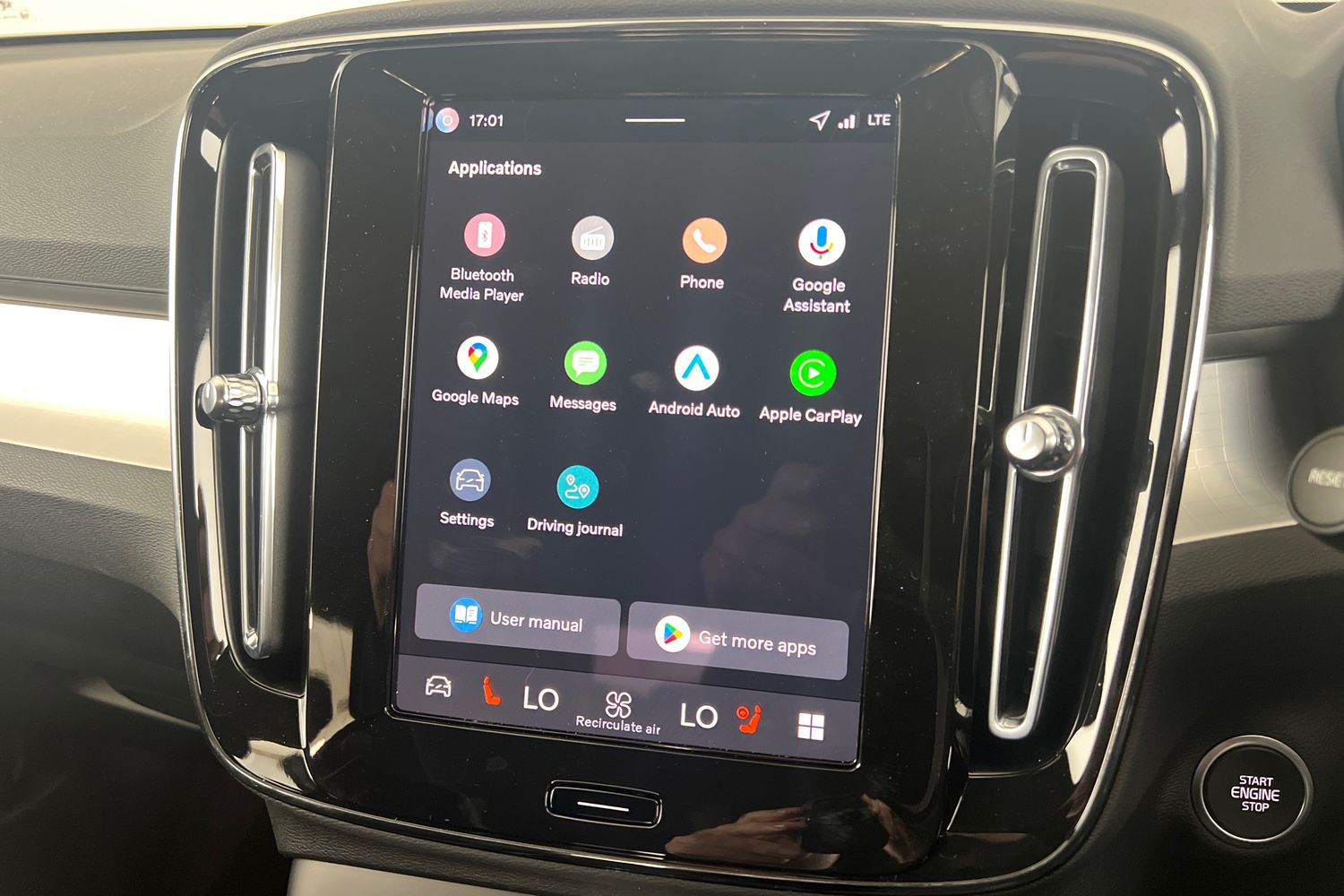 Used Volvo XC40 2025 for sale - 76614945: Photo 35