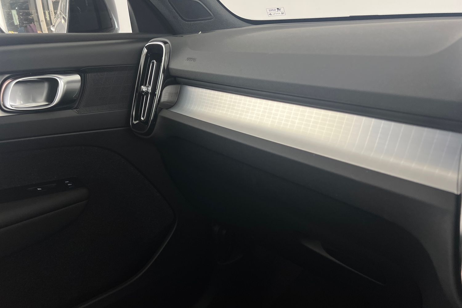 Used Volvo XC40 2025 for sale - 76614945: Photo 37