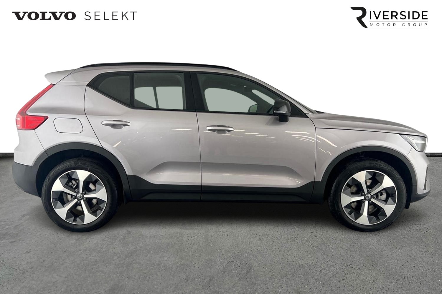 Used Volvo XC40 2025 for sale - 76614945: Photo 4