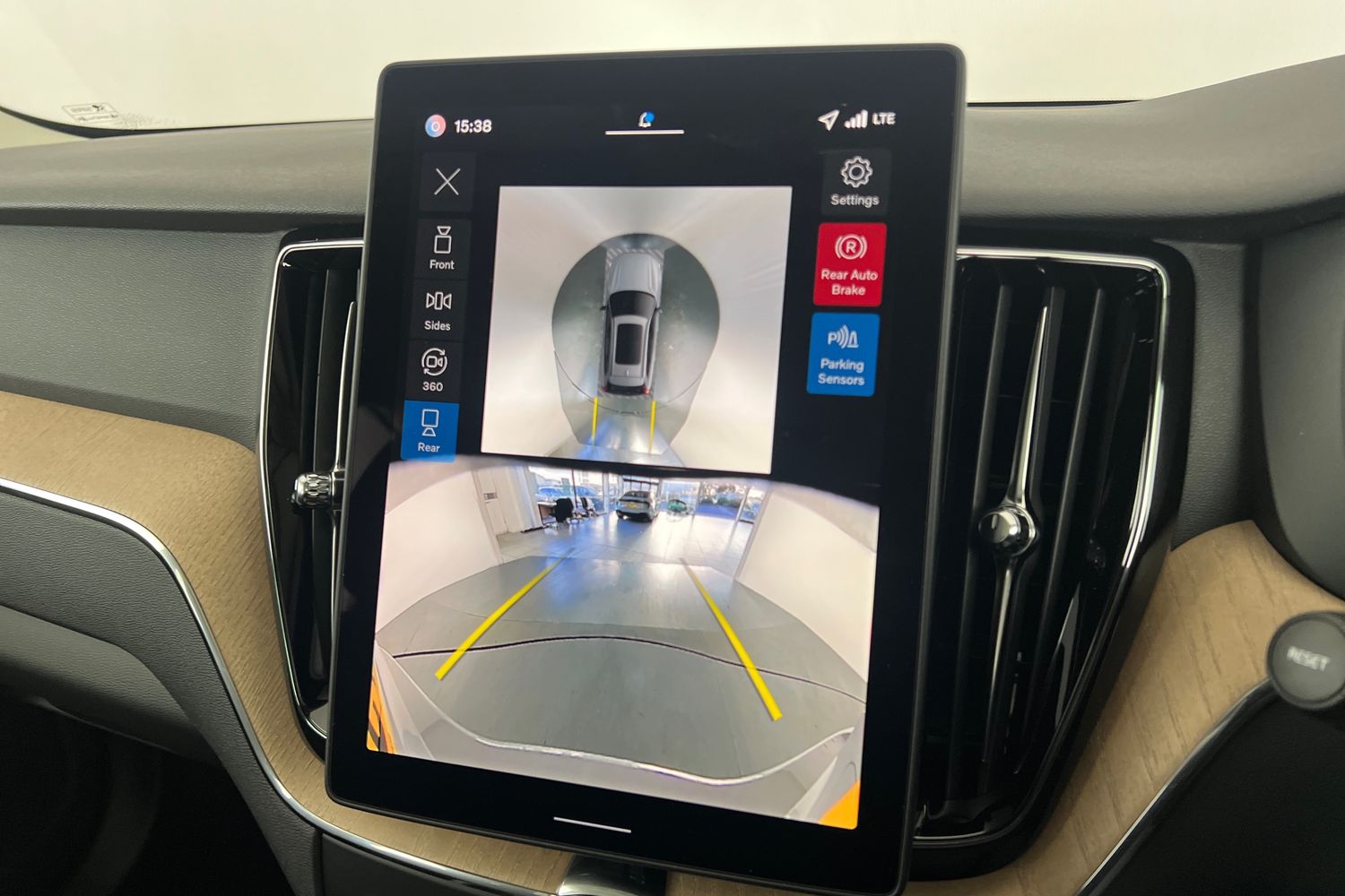 Used Volvo XC60 2026 for sale - 77950640: Photo 16