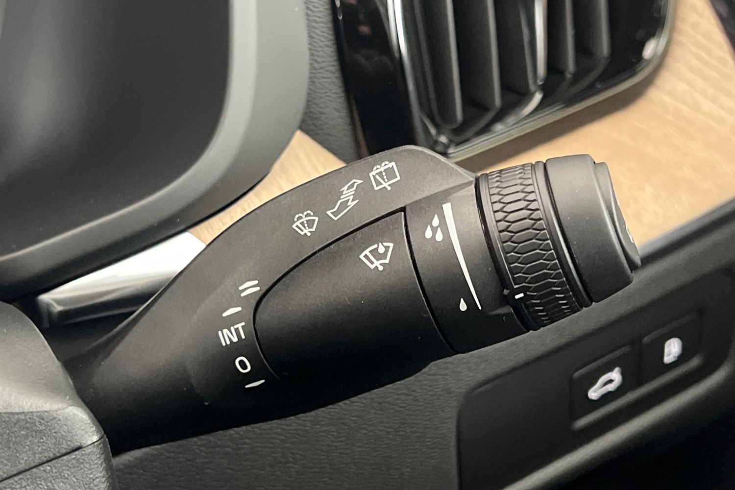 Used Volvo XC60 2026 for sale - 77950640: Photo 37