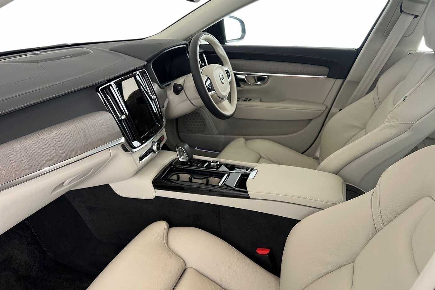 Used Volvo V90 2025 for sale - 76479874: Photo 2