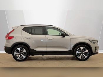 Used Volvo XC40 2023 for sale - 78778905: Photo