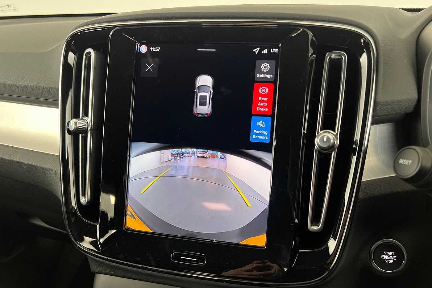 Used Volvo XC40 2025 for sale - 77035865: Photo 16