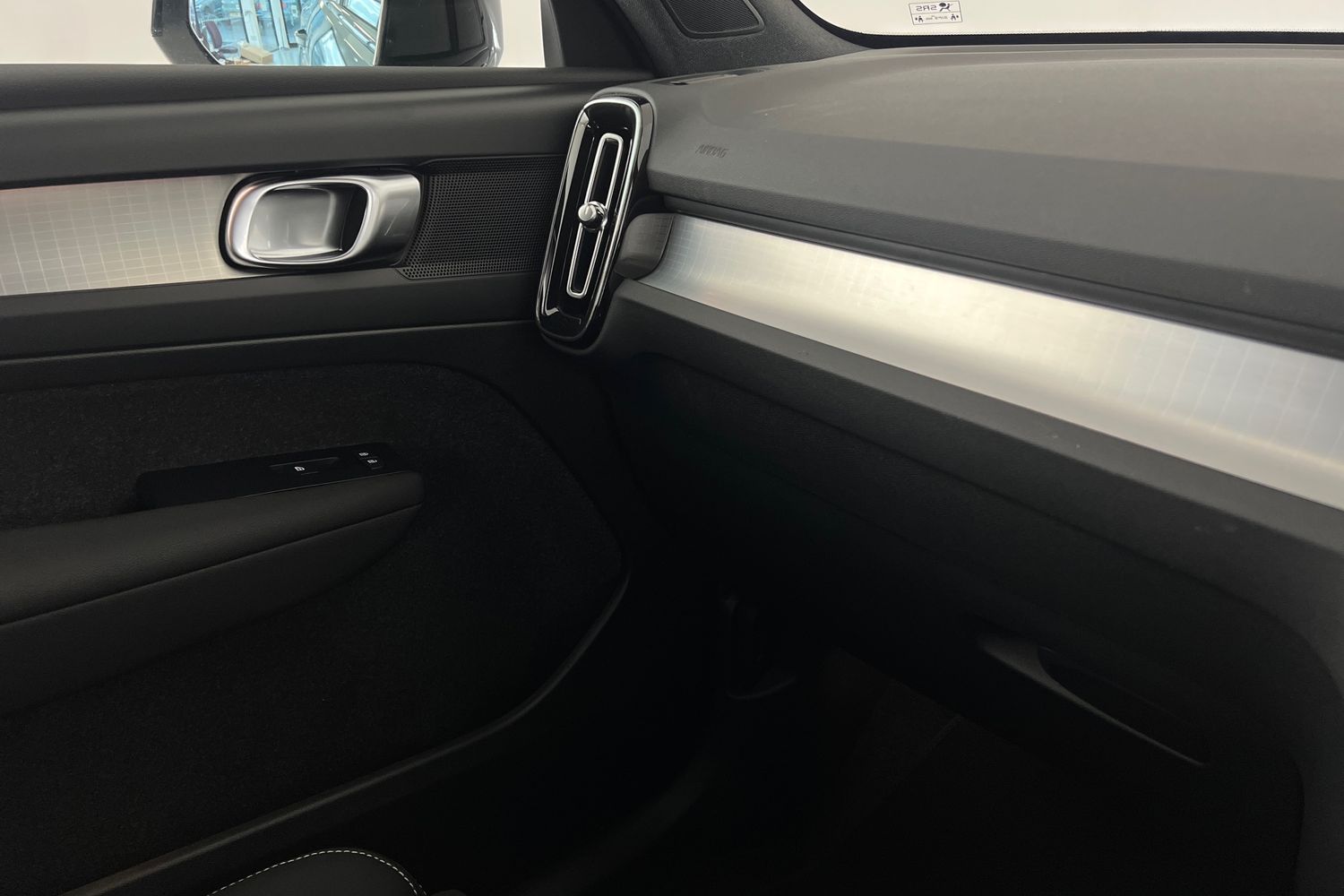 Used Volvo XC40 2025 for sale - 77035865: Photo 34