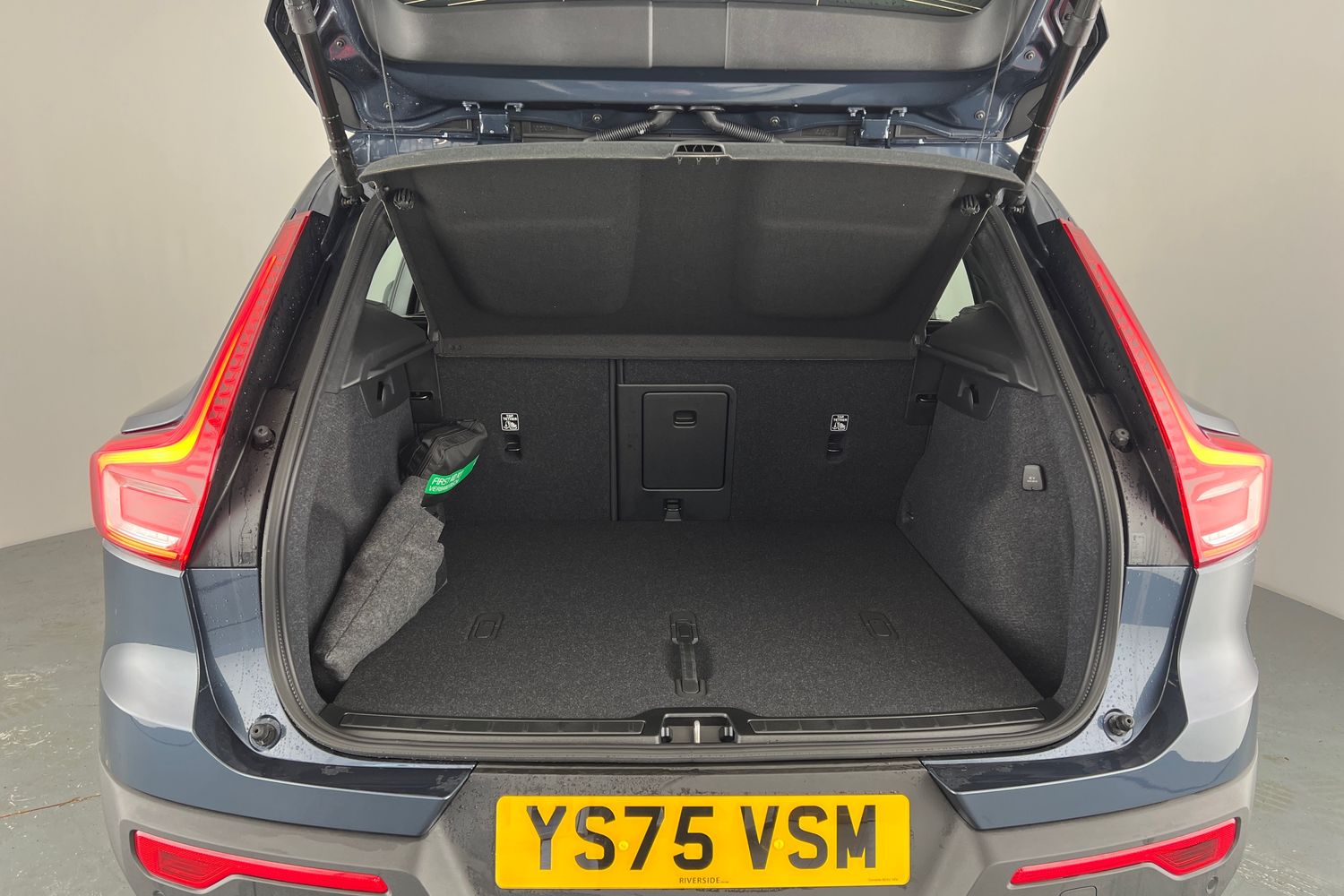 Used Volvo XC40 2025 for sale - 77035865: Photo 8