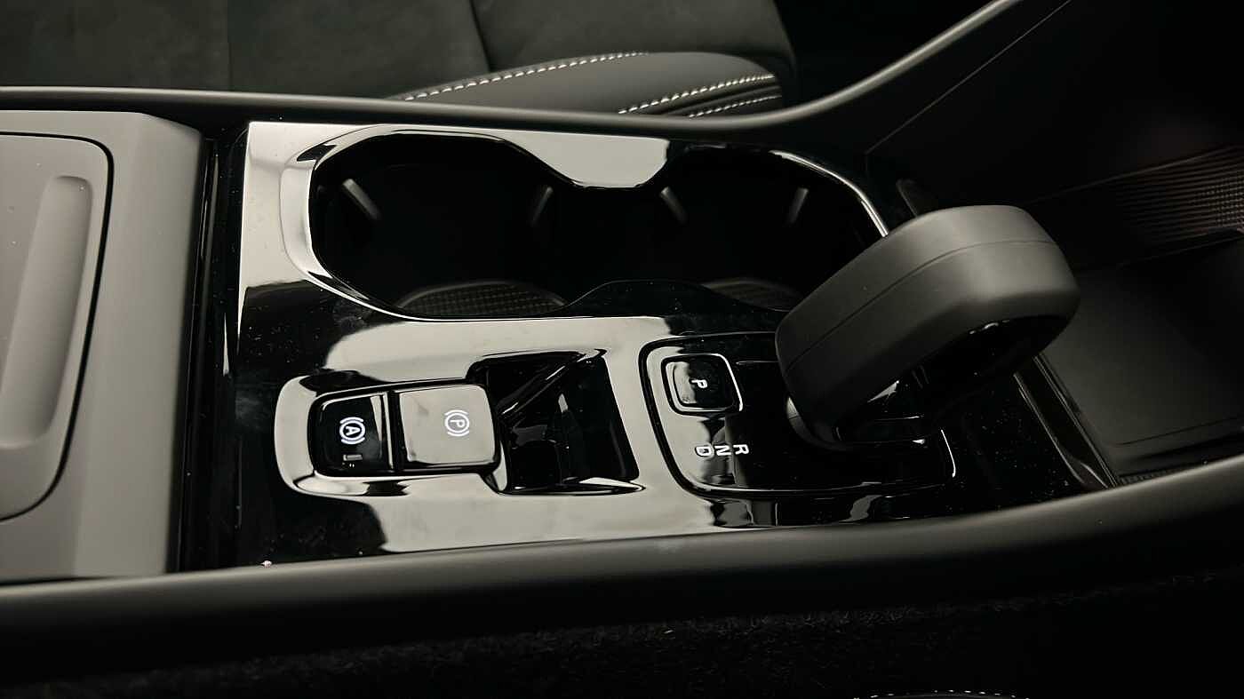 Used Volvo XC40 2025 for sale - 76614940: Photo 21