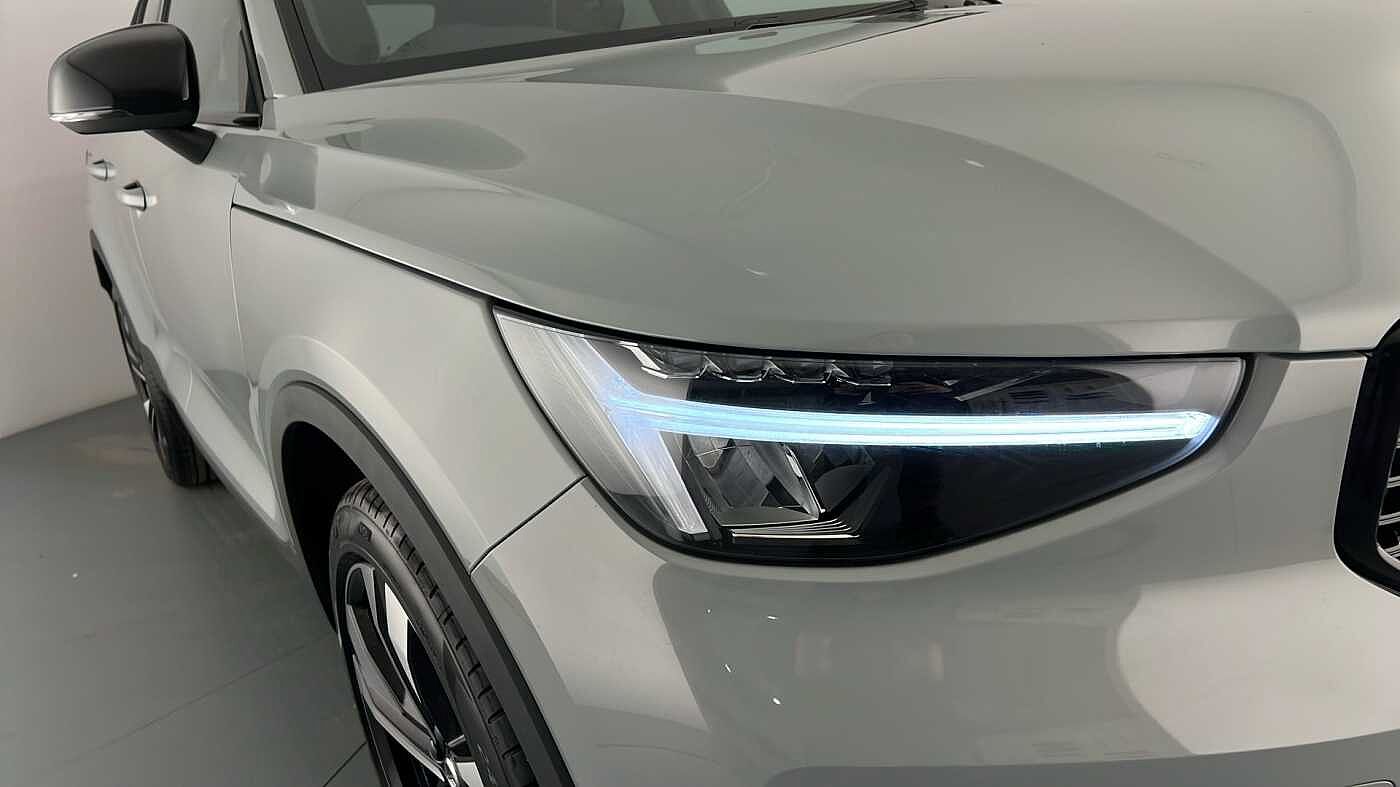 Used Volvo XC40 2025 for sale - 76614940: Photo 25