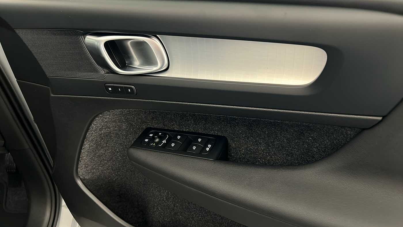 Used Volvo XC40 2025 for sale - 76614940: Photo 33