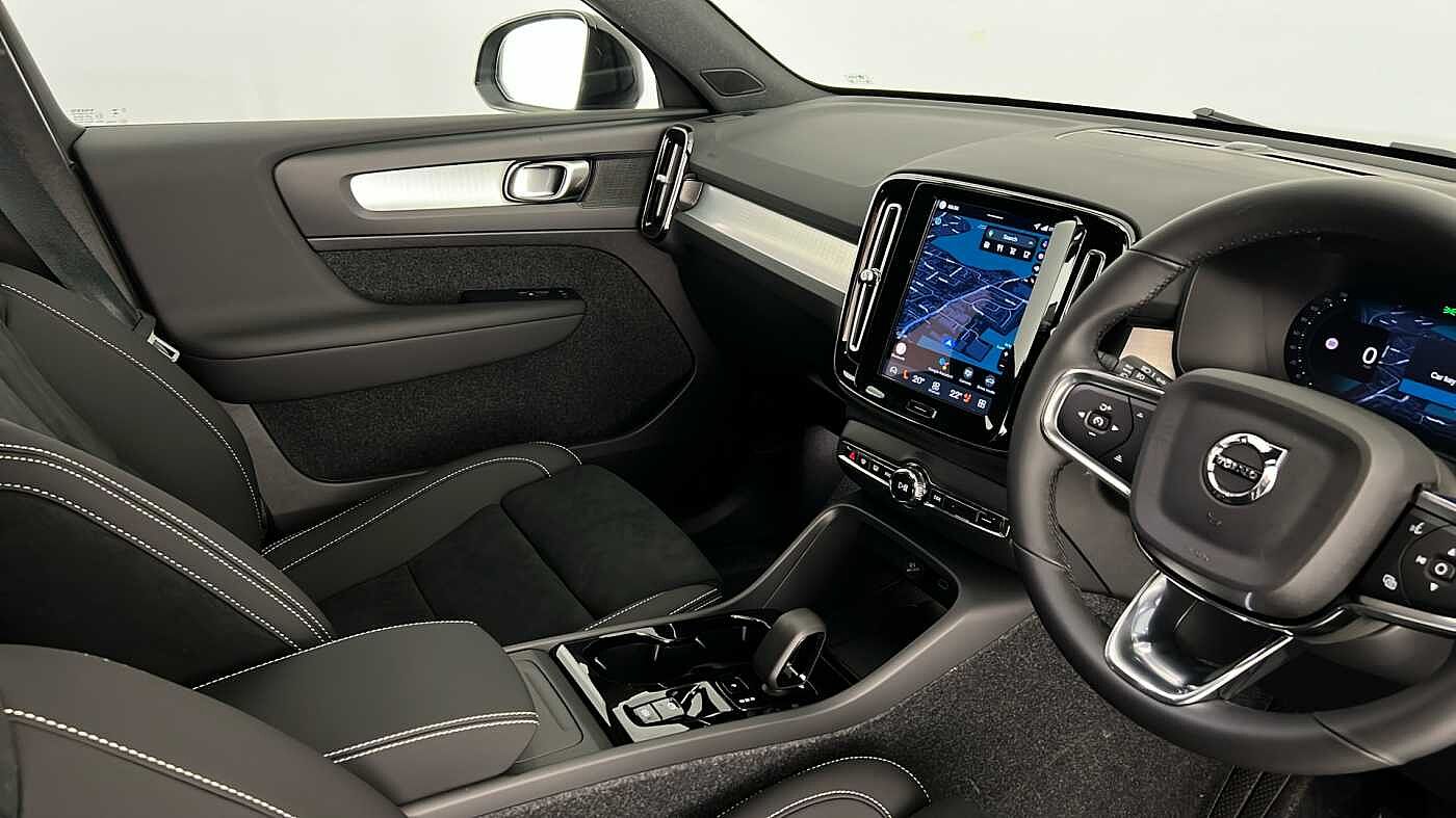 Used Volvo XC40 2025 for sale - 76614940: Photo 36