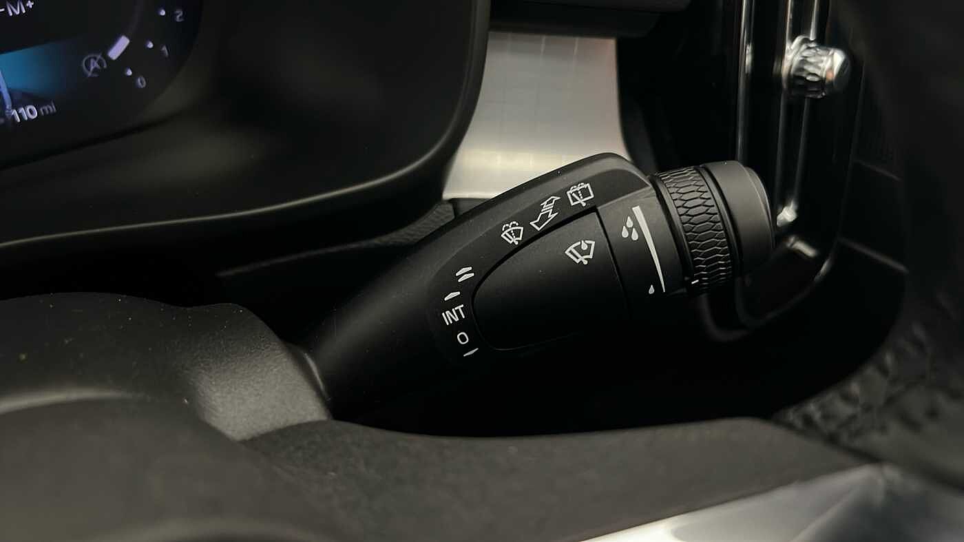 Used Volvo XC40 2025 for sale - 76614940: Photo 38