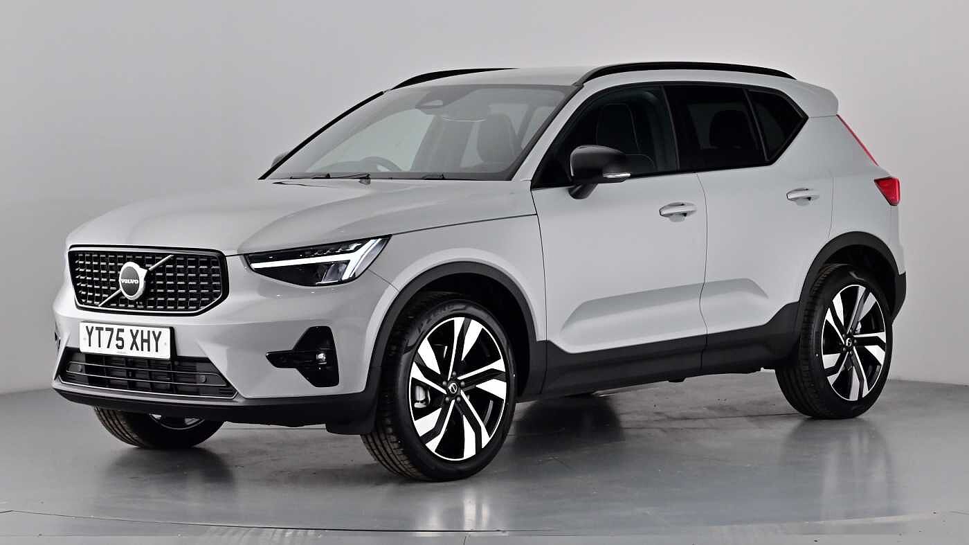 Used Volvo XC40 2025 for sale - 76614940: Photo 4