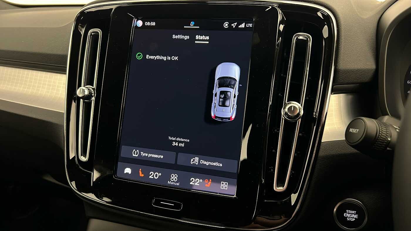 Used Volvo XC40 2025 for sale - 76614940: Photo 44