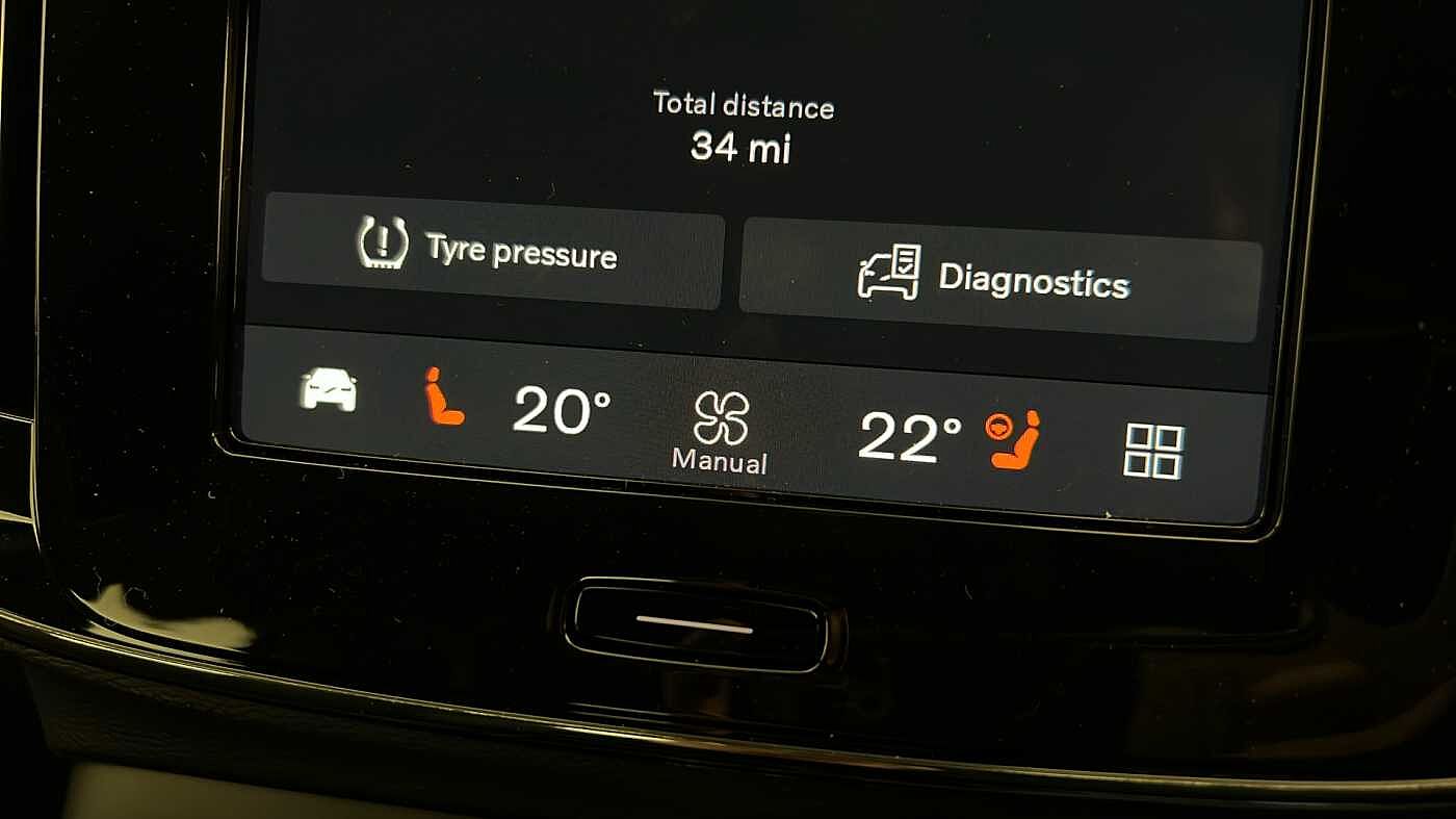 Used Volvo XC40 2025 for sale - 76614940: Photo 45