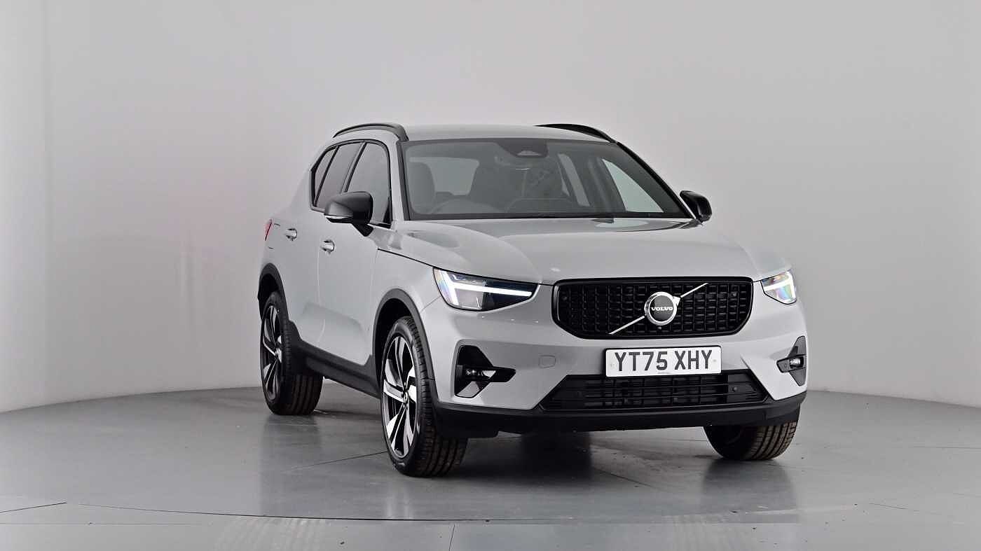Used Volvo XC40 2025 for sale - 76614940: Photo 51