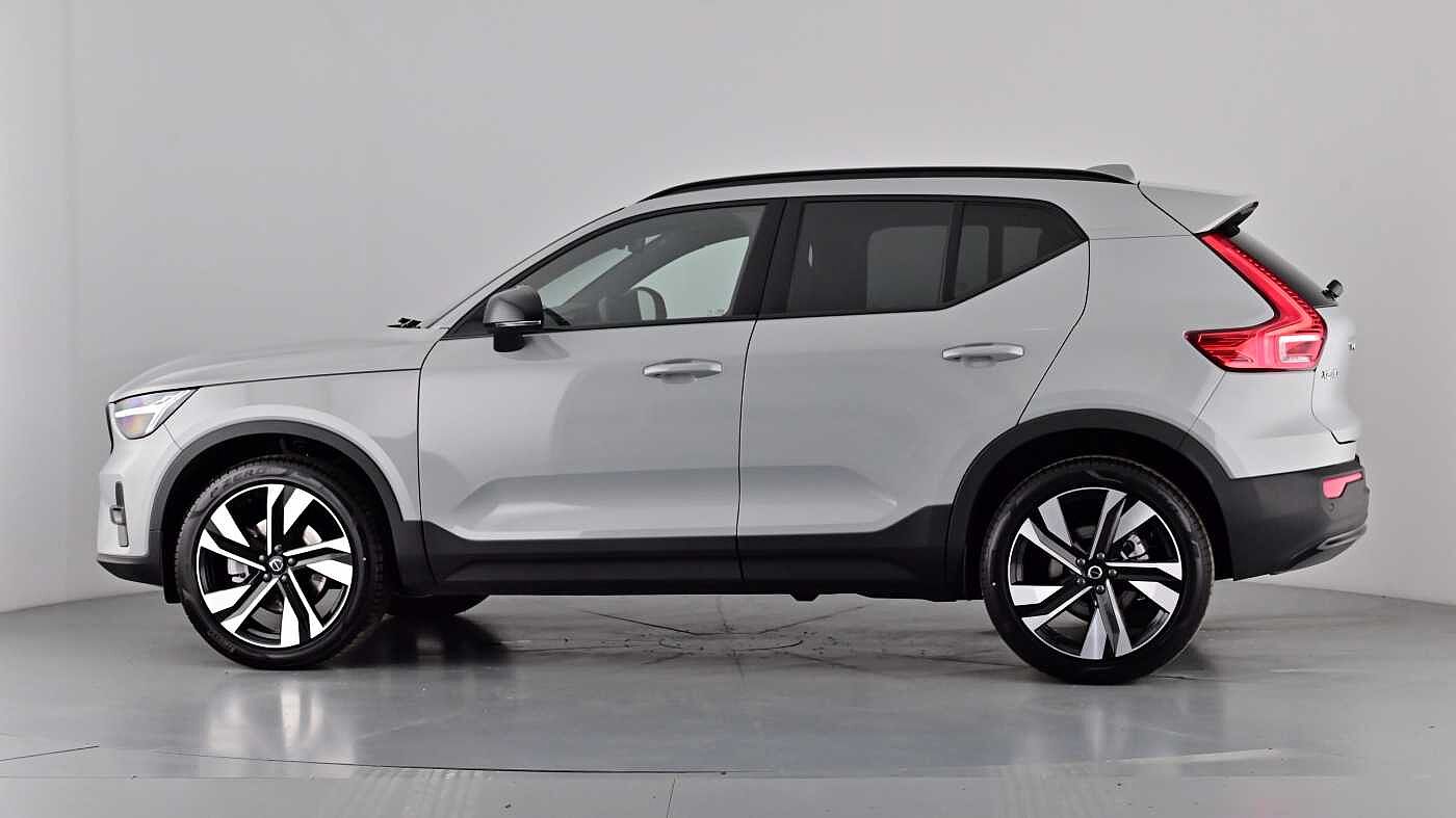 Used Volvo XC40 2025 for sale - 76614940: Photo 63