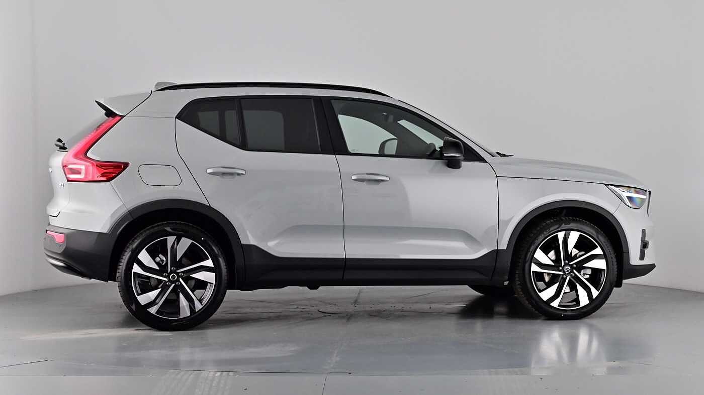 Used Volvo XC40 2025 for sale - 76614940: Photo 79