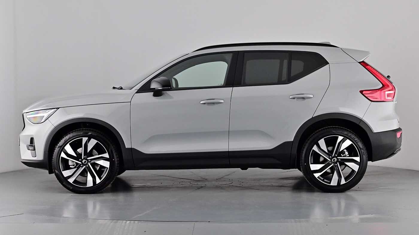 Used Volvo XC40 2025 for sale - 76614940: Photo 8