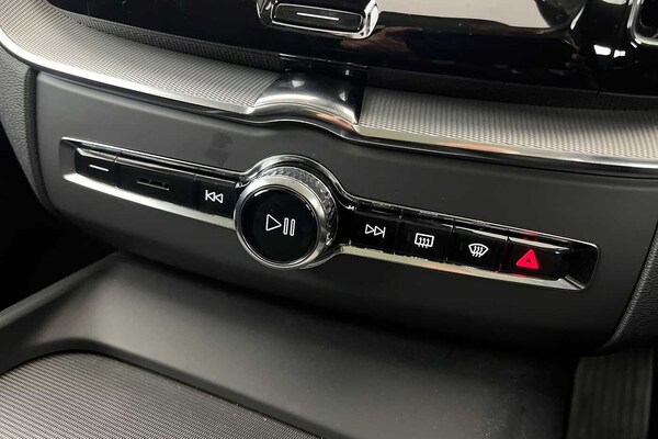 Used Volvo XC60 2024 for sale - 75440105: Photo 14