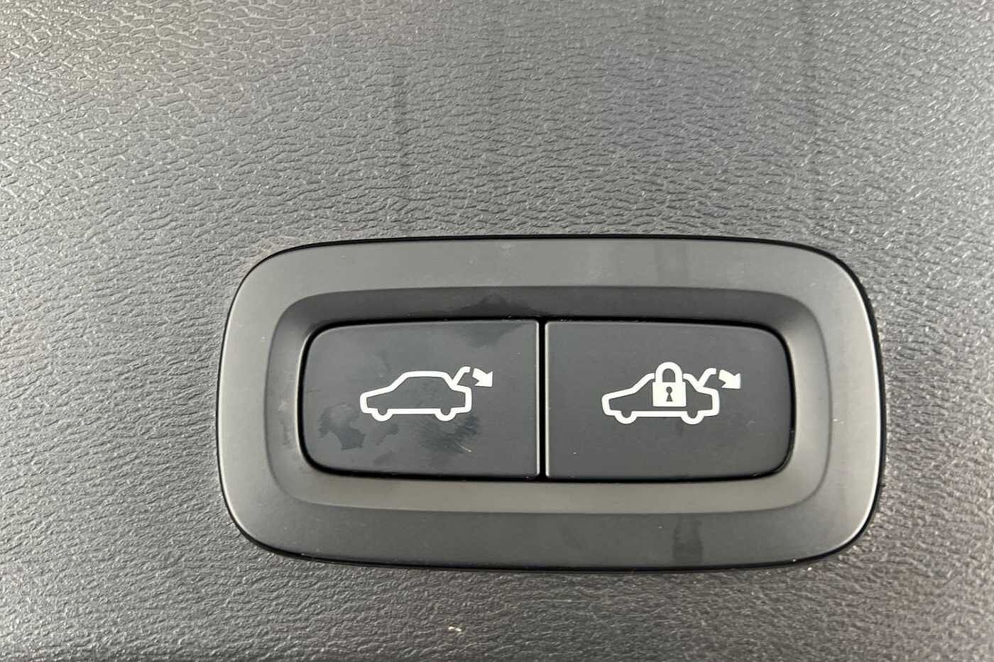 Used Volvo XC40 2025 for sale - 76507704: Photo 22