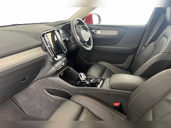 Used Volvo XC40 2025 for sale - 76507704: Photo