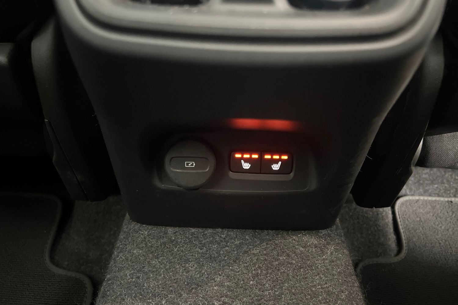 Used Volvo XC40 2025 for sale - 76507704: Photo 30