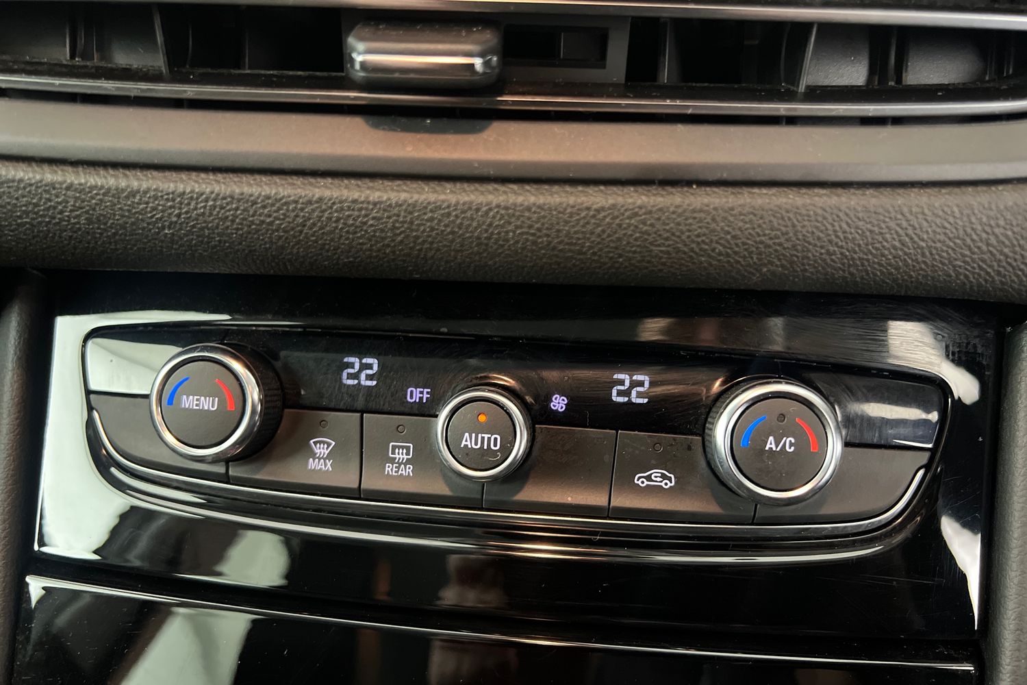 Used Vauxhall Grandland 2023 for sale - 76907939: Photo 14