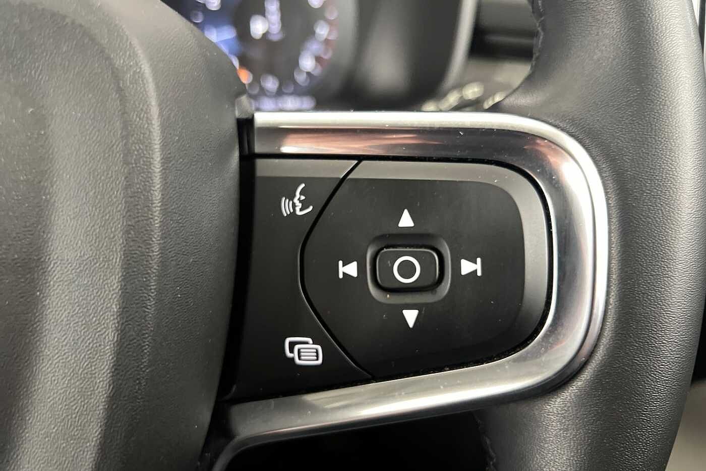 Used Volvo XC40 2022 for sale - 76907945: Photo 12