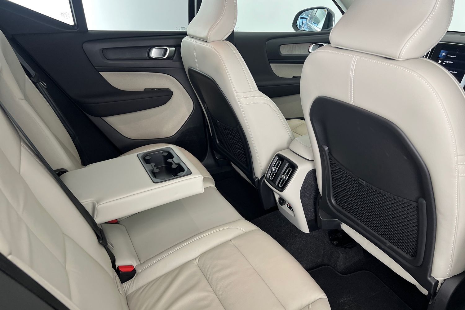 Used Volvo XC40 2022 for sale - 76907945: Photo 29