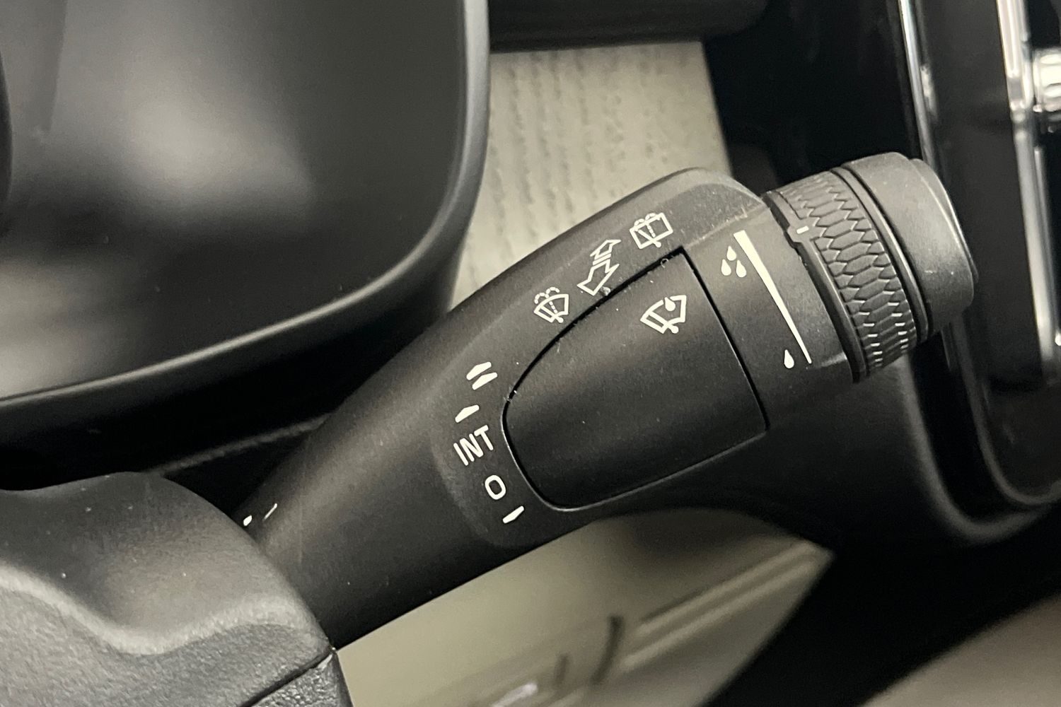 Used Volvo XC40 2022 for sale - 76907945: Photo 37