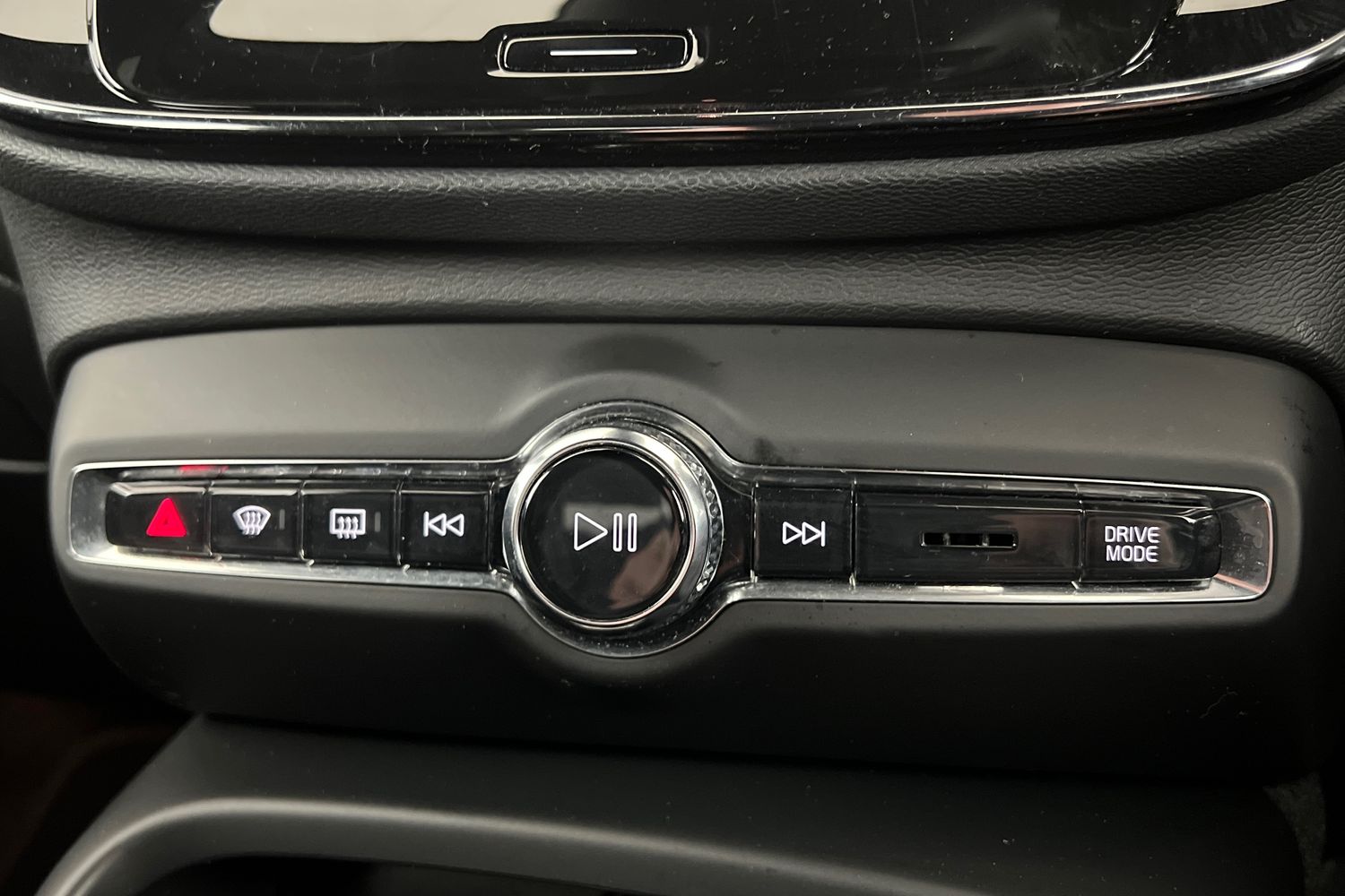 Used Volvo XC40 2022 for sale - 77035852: Photo 14