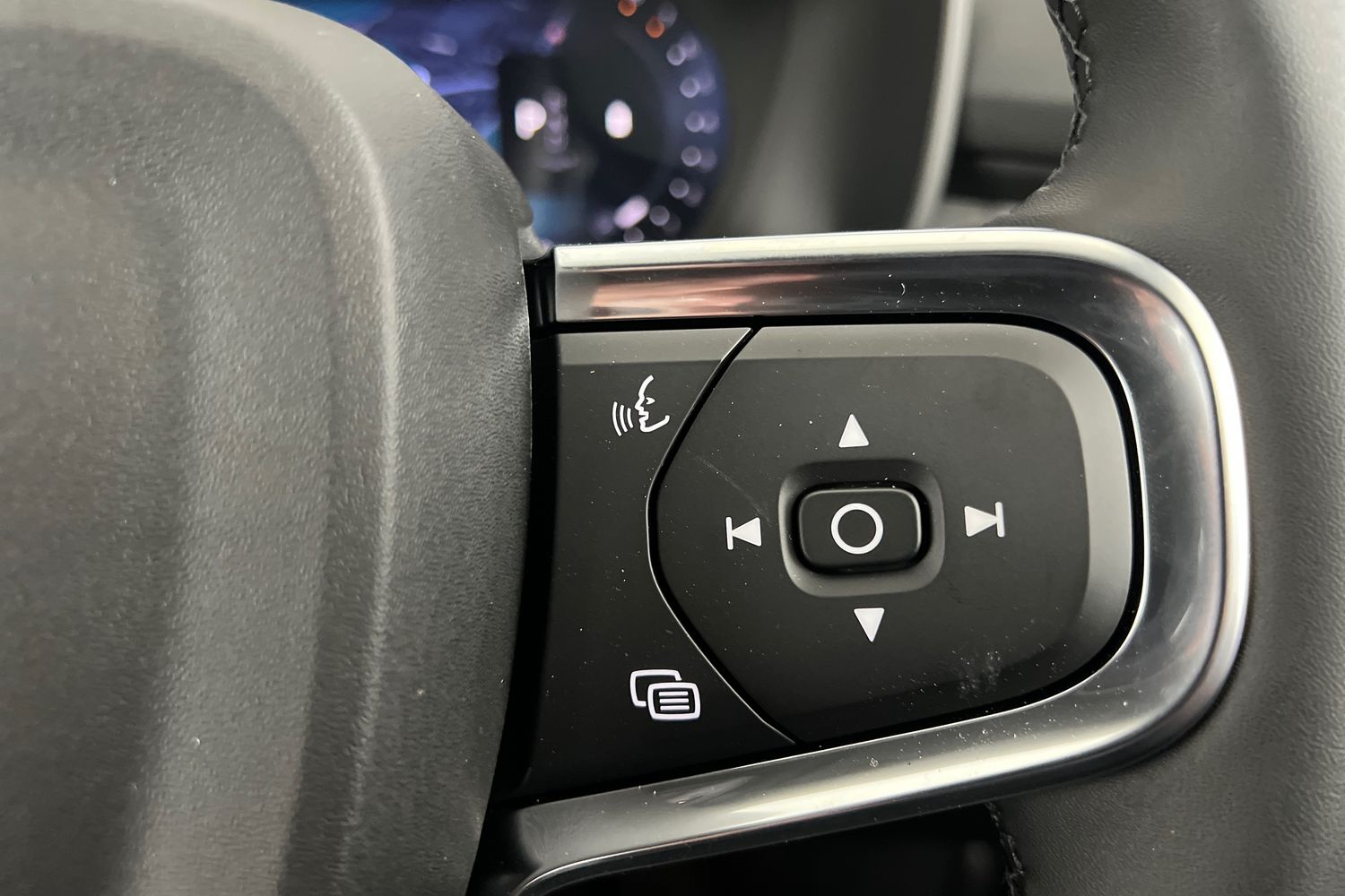 Used Volvo XC40 2025 for sale - 76614949: Photo 12