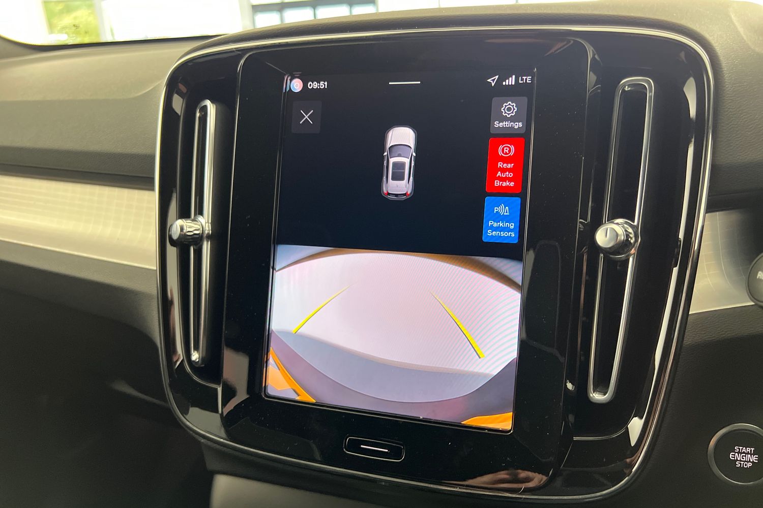 Used Volvo XC40 2025 for sale - 76614949: Photo 16