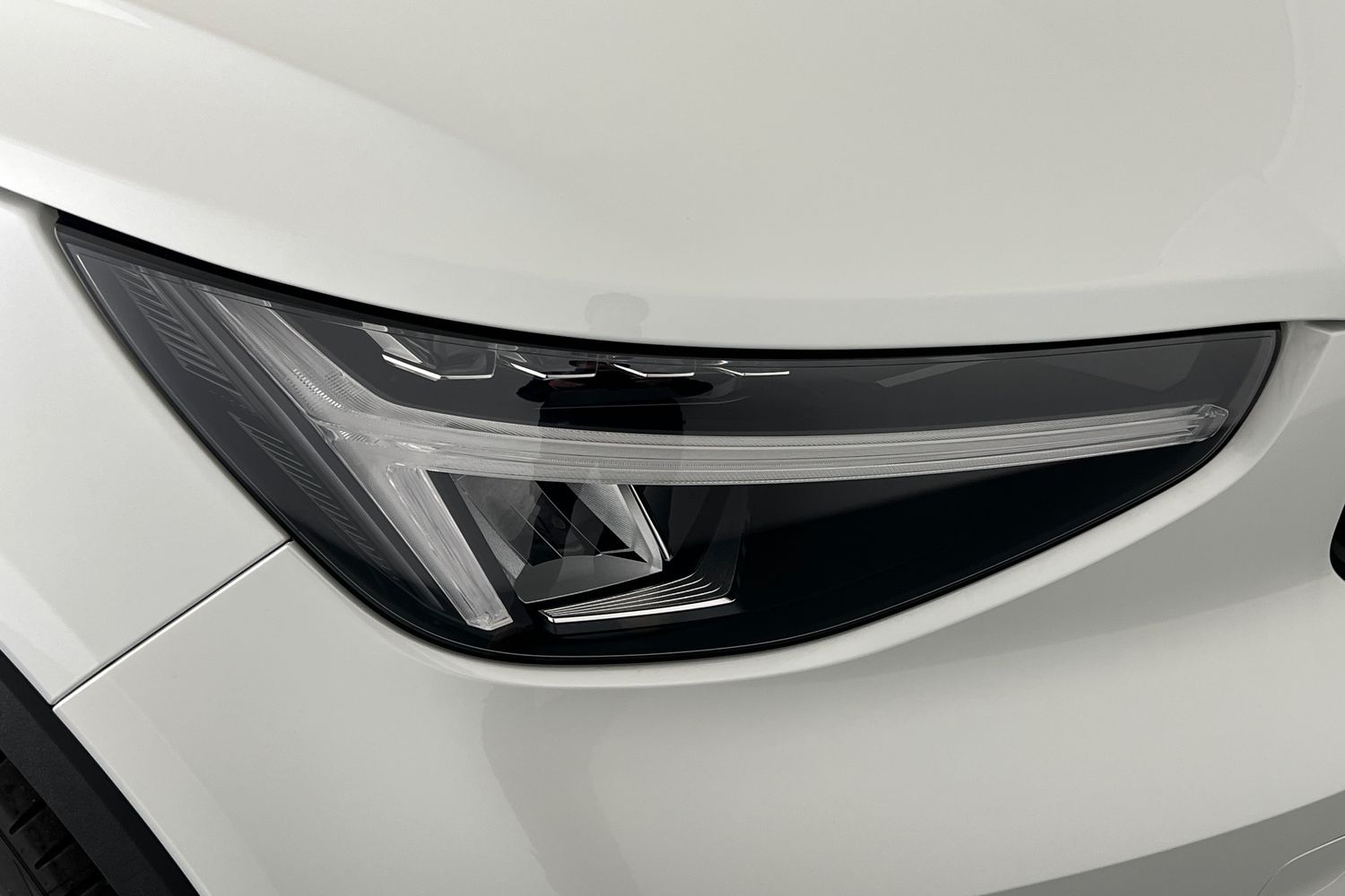 Used Volvo XC40 2025 for sale - 76614949: Photo 18