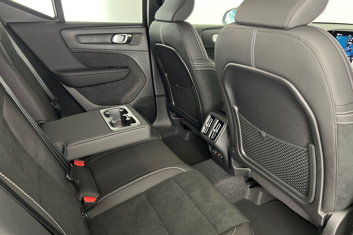 Used Volvo XC40 2025 for sale - 76614949: Photo 29