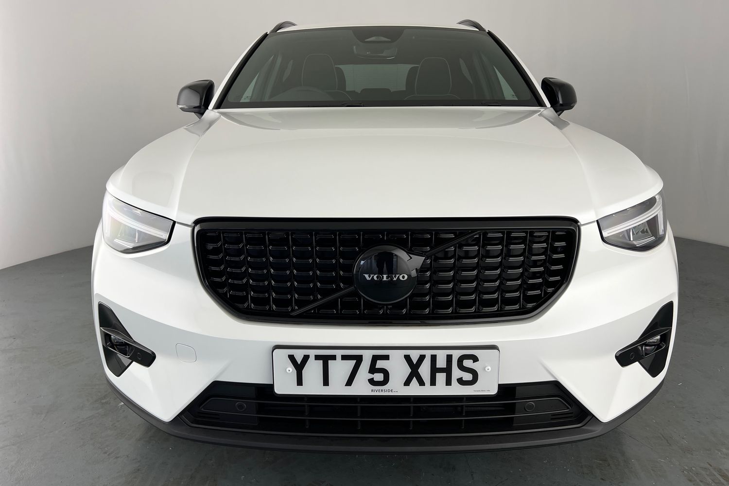 Used Volvo XC40 2025 for sale - 76614949: Photo 40